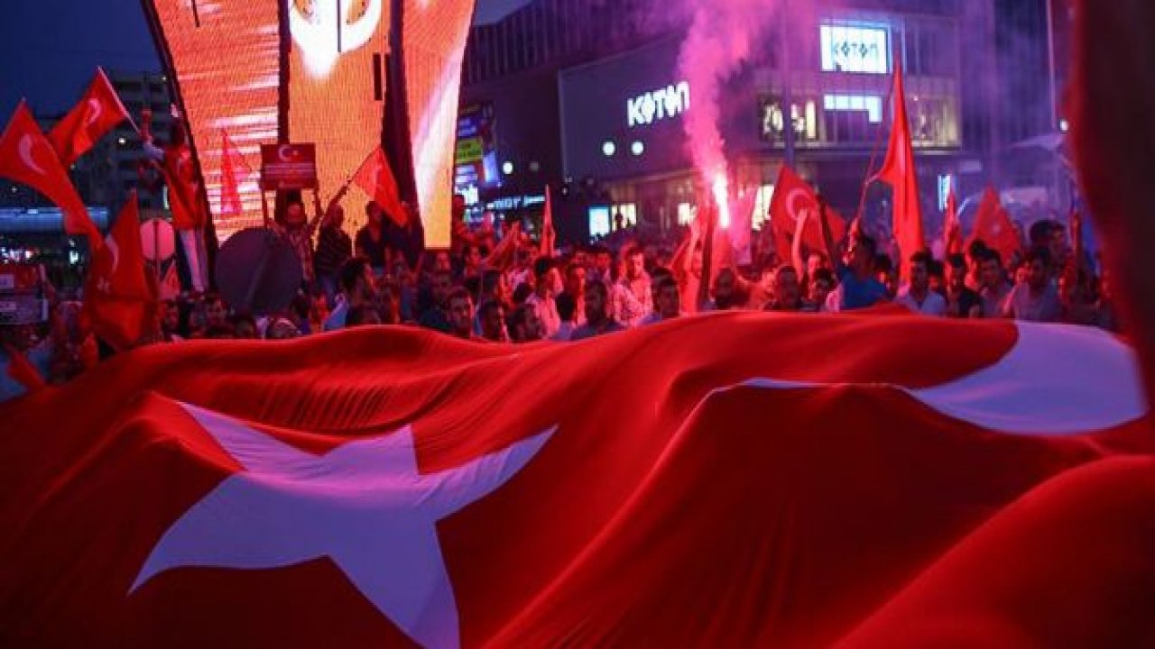 Yurttan darbe girişimi protestoları