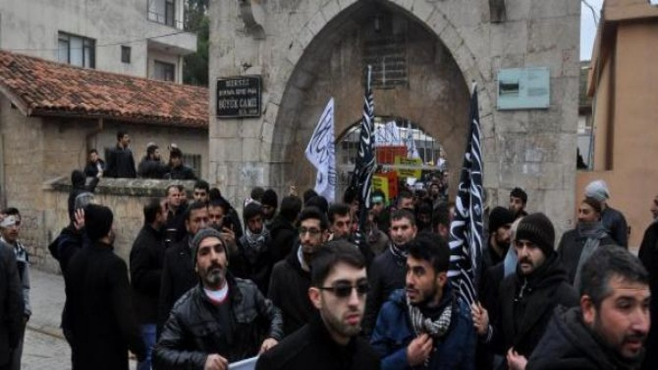Reyhanlı'da Suriyelilere destek eylemi