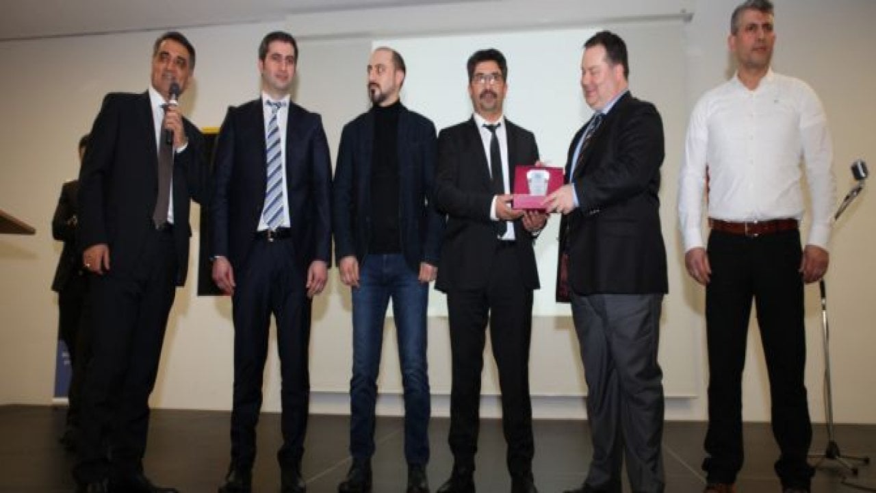 En iyi iş adamı ödülü Çiftçi kardeşlerin