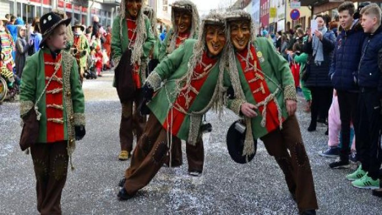 Avrupa’da karnaval dönemi başladı