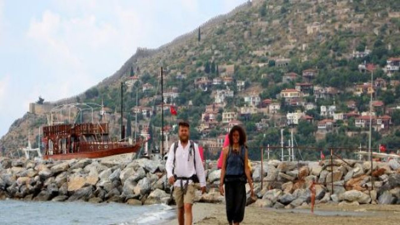 Alman çift bisikletle Türkiye'ye vardı