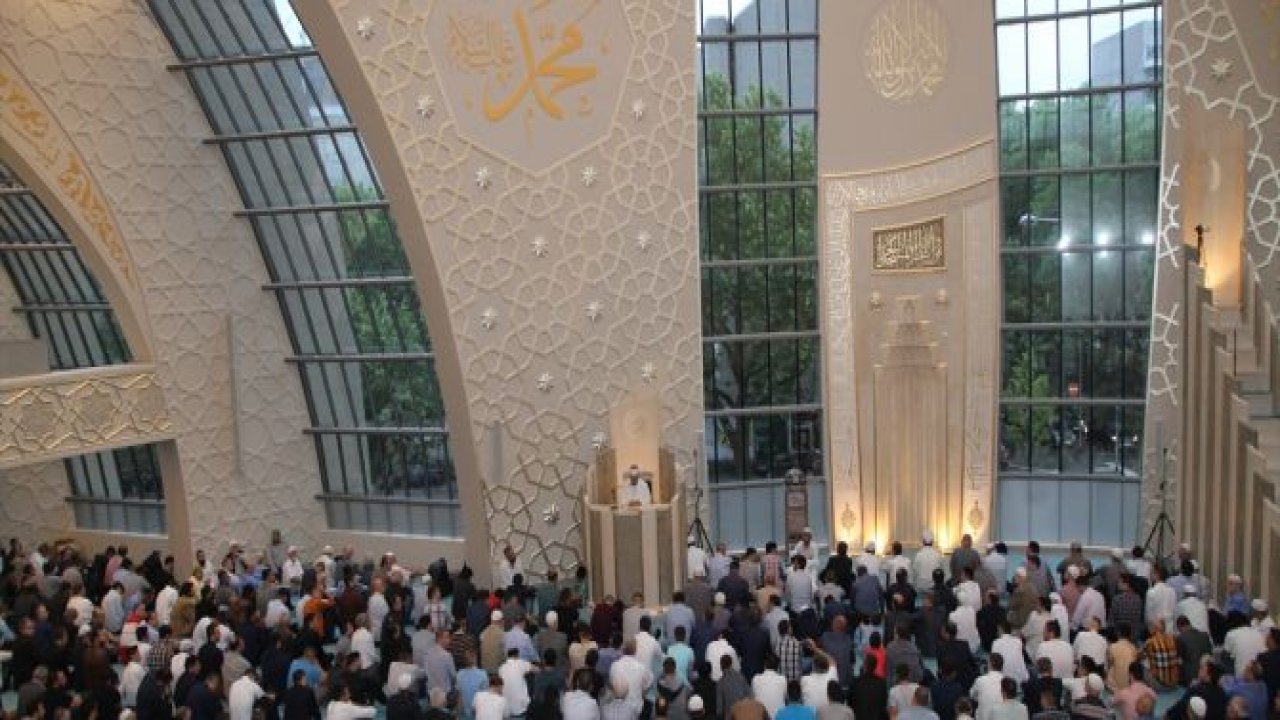 Köln'e Ramazan Bayramı