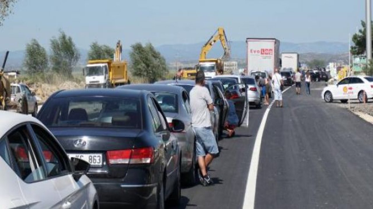 Kuyruk 12 kilometreye çıktı