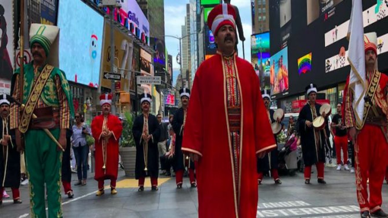 New York'ta mehterli Türk Günü