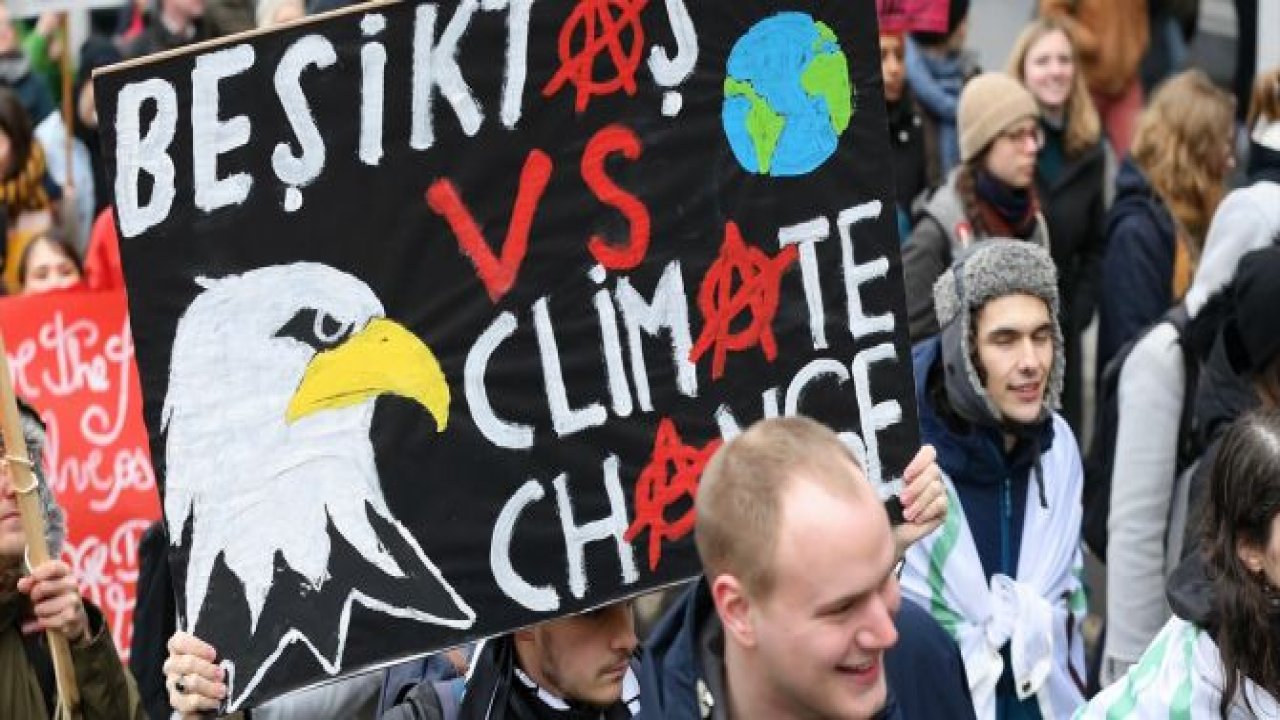 İklim protestosuna binlerce kişi katıldı