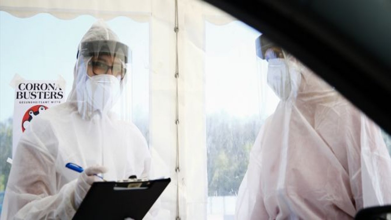 Berlin’de sürücüler için korona test istasyonu