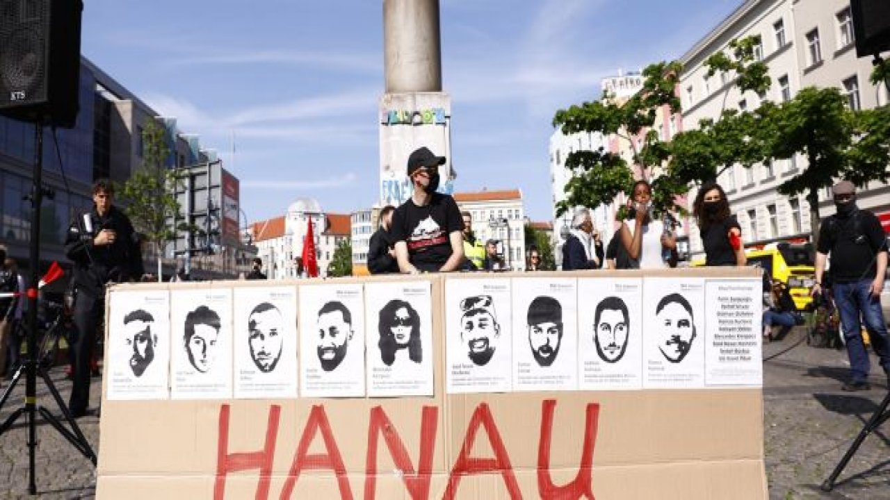 Berlin'de ırkçılık protestosu