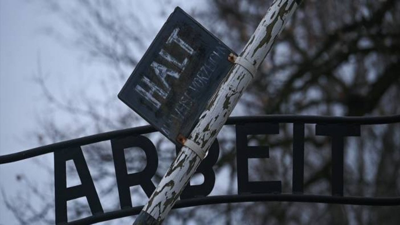 Polonya’da bulunan Auschwitz-Birkenau Nazi toplama kampı