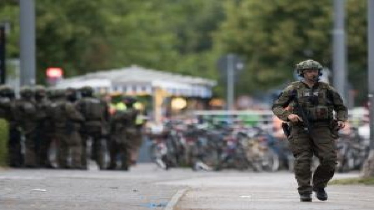 Münih'teki terör saldırısı Türk vatandaşın kamerasında
