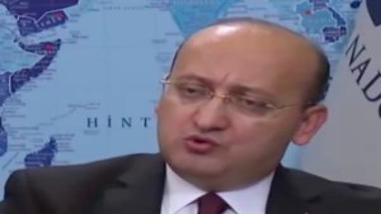 Yalçın Akdoğan: Öcalan başkanlığa karşı demek külliyen yalan
