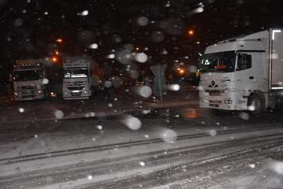 Konya- Afyonkarahisar yolu kapandı