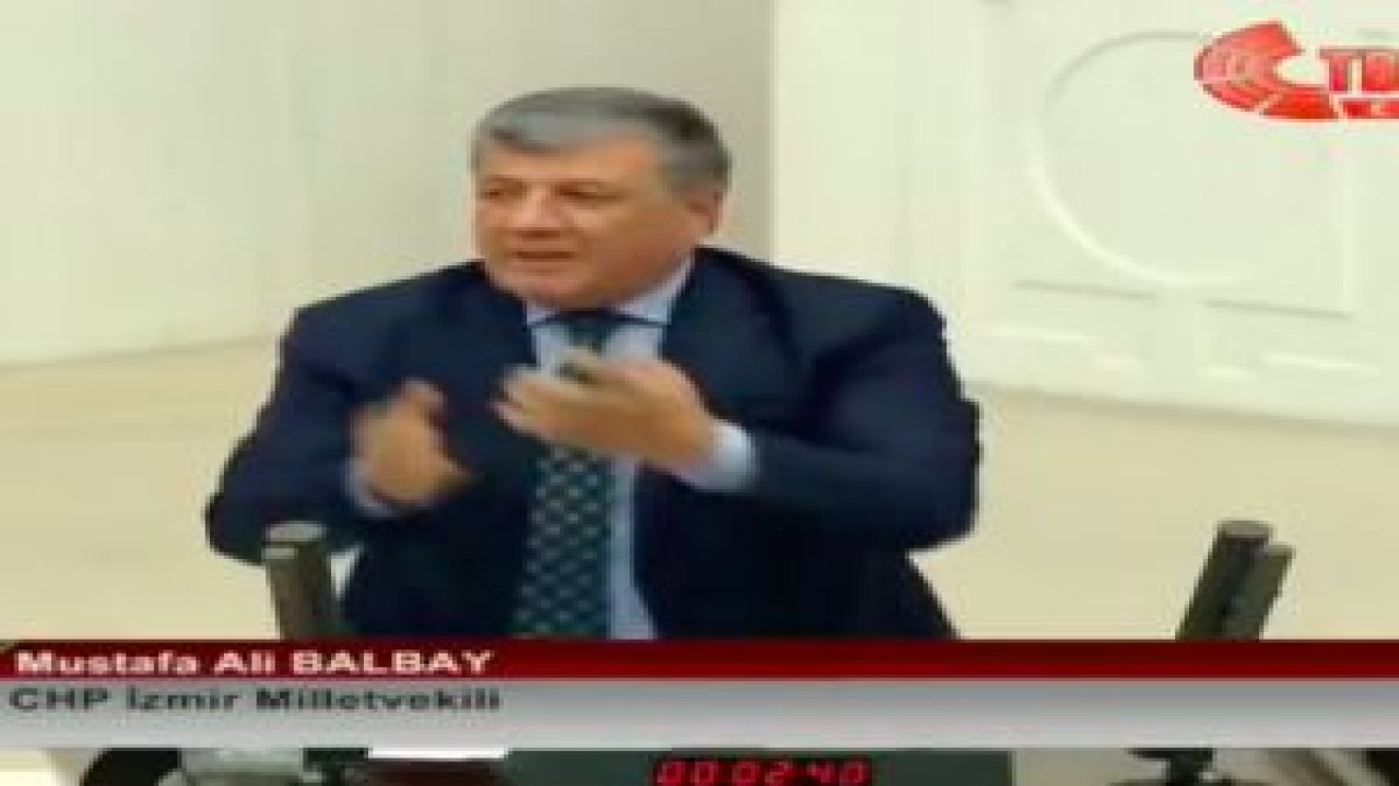 'Cumhurbaşkanı adaylarının üniversite diplomasını yayımlansın'