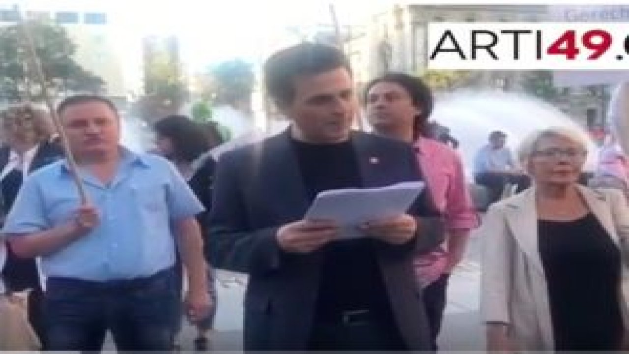 CHP Almanya'da Erdoğan'ı protesto etti