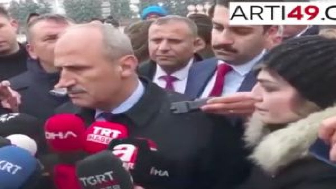 Ulaştırma Bakanı sorulan soruyu beğenmedi