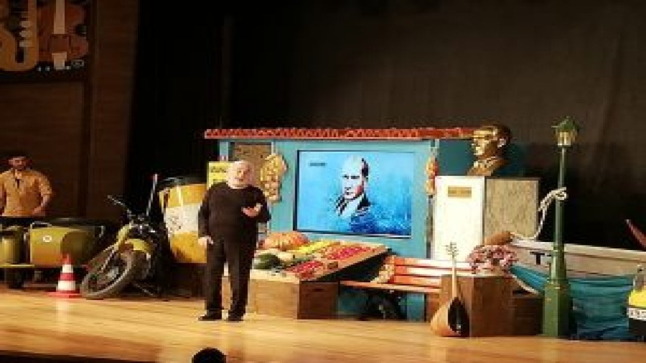 Müjdat Gezen’in pasaportuna ‘yanlışlıkla’ el konuldu