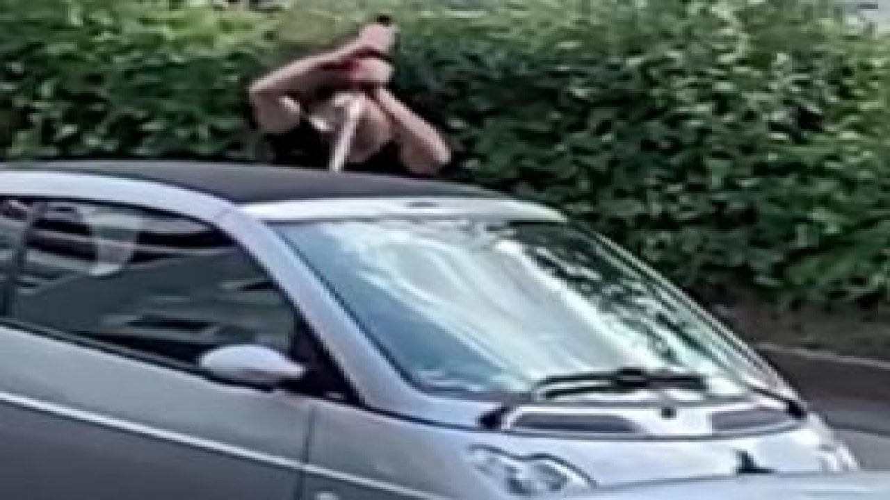 Almanya’da sokakta kılıçlı dehşet