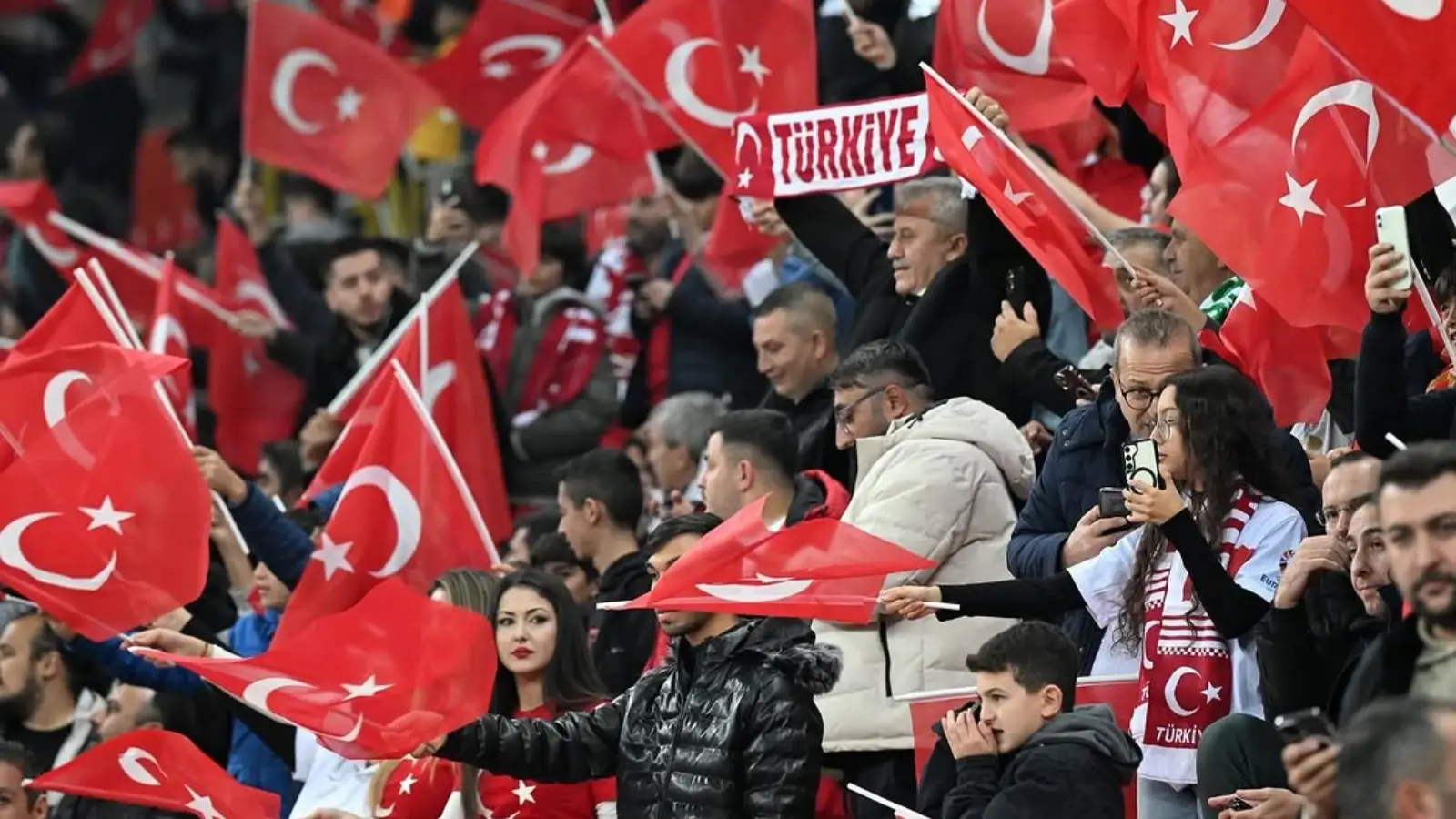 Alman platformunda Türkiye - Bulgaristan maçı Türkçe izlenebilecek