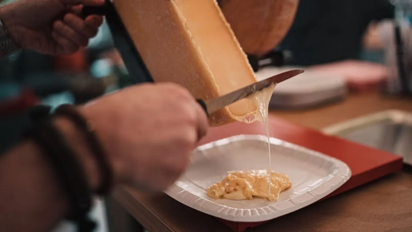 Rewe’den Listeria alarmı: “Raclette Entremont” peyniri geri çağrıldı