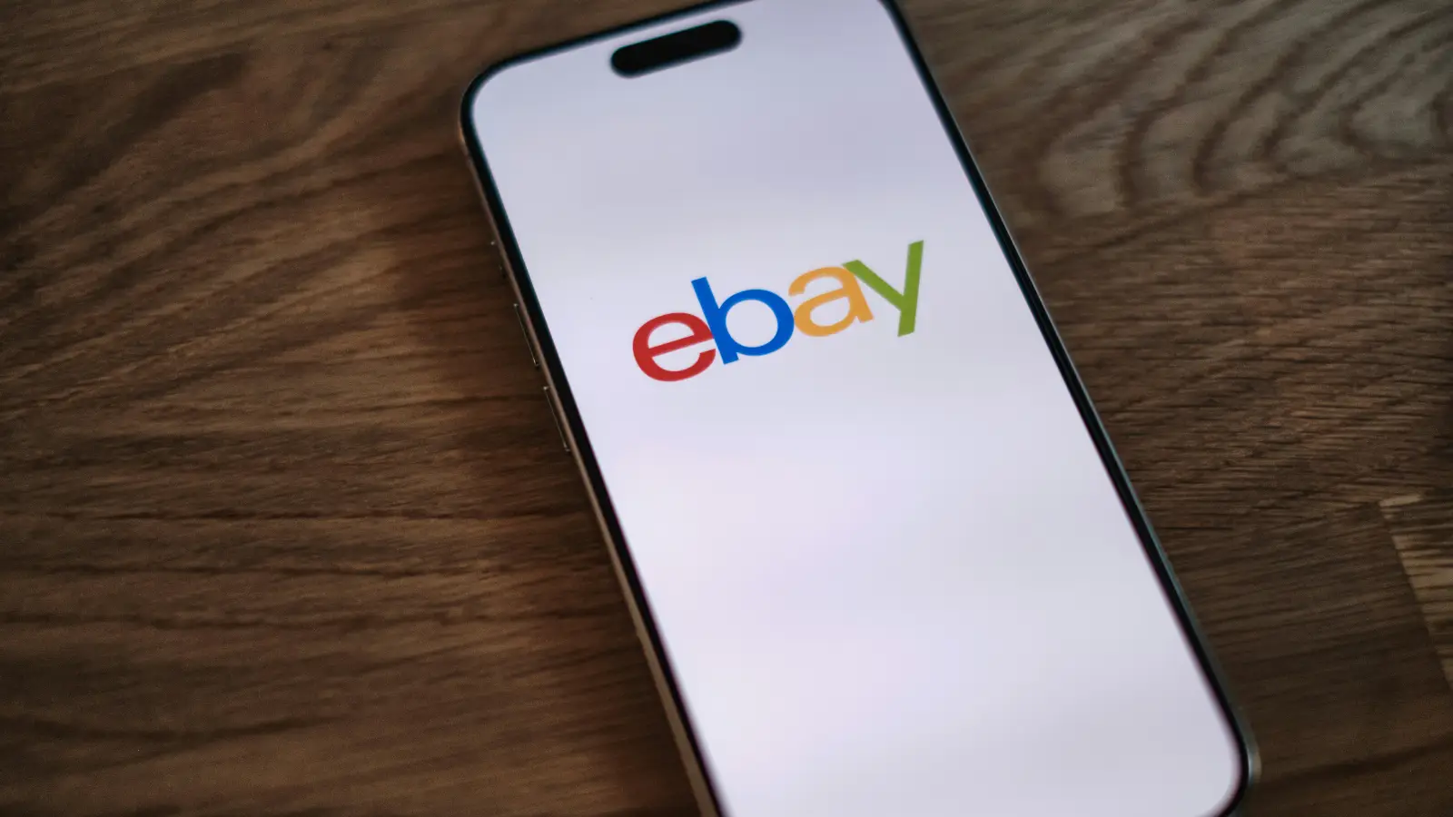 eBay müşterisi şaşkın: 5 Euroluk online alışverişe 600 Euro para cezası
