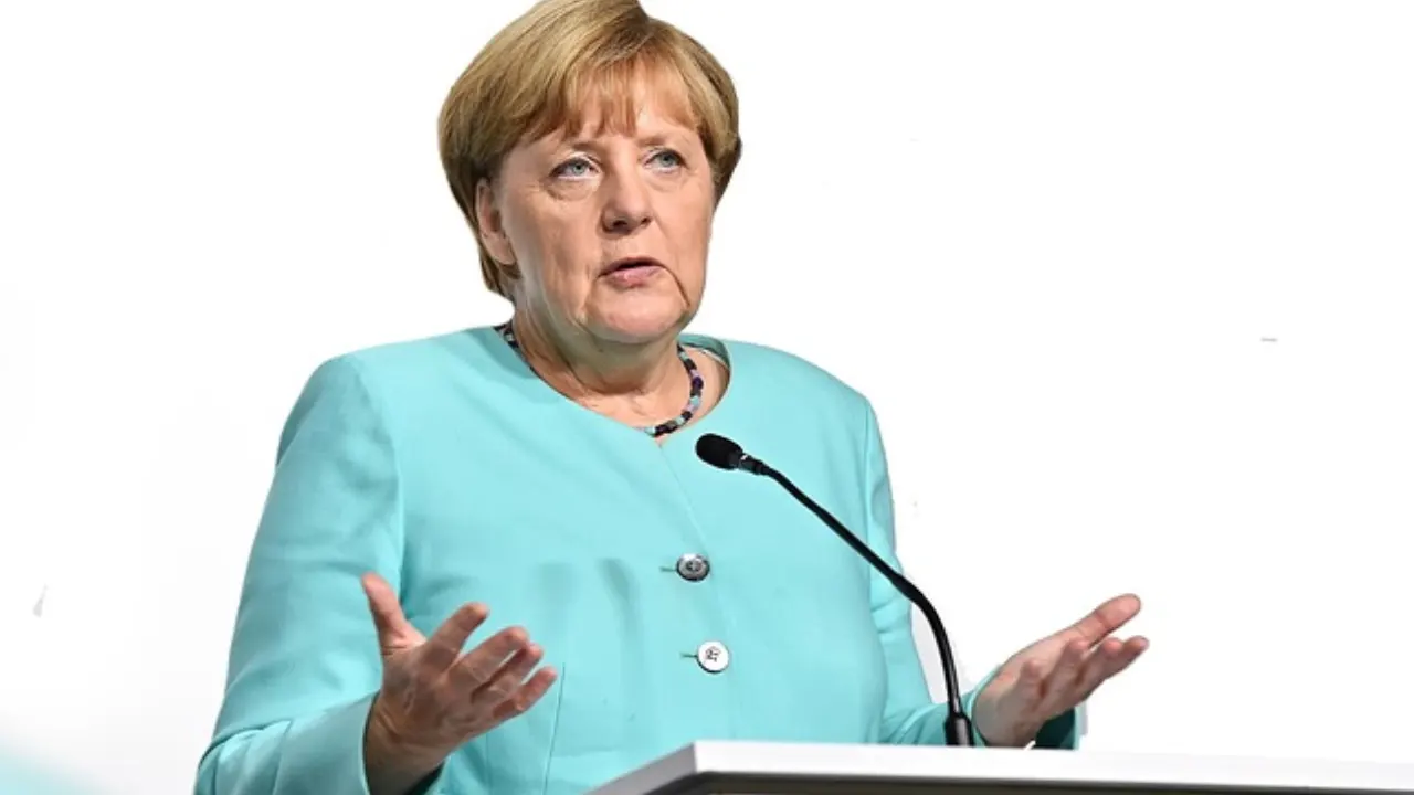Merkel’e kendi partisinden eleştiri: “Sık sık konuşması rahatsızlık veriyor”