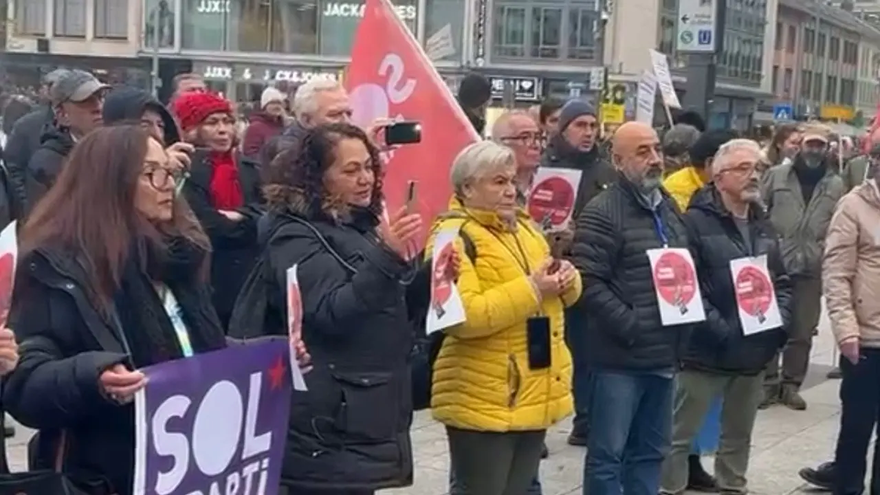 Frankfurt, Merdan Yanardağ'a böyle sahip çıktı