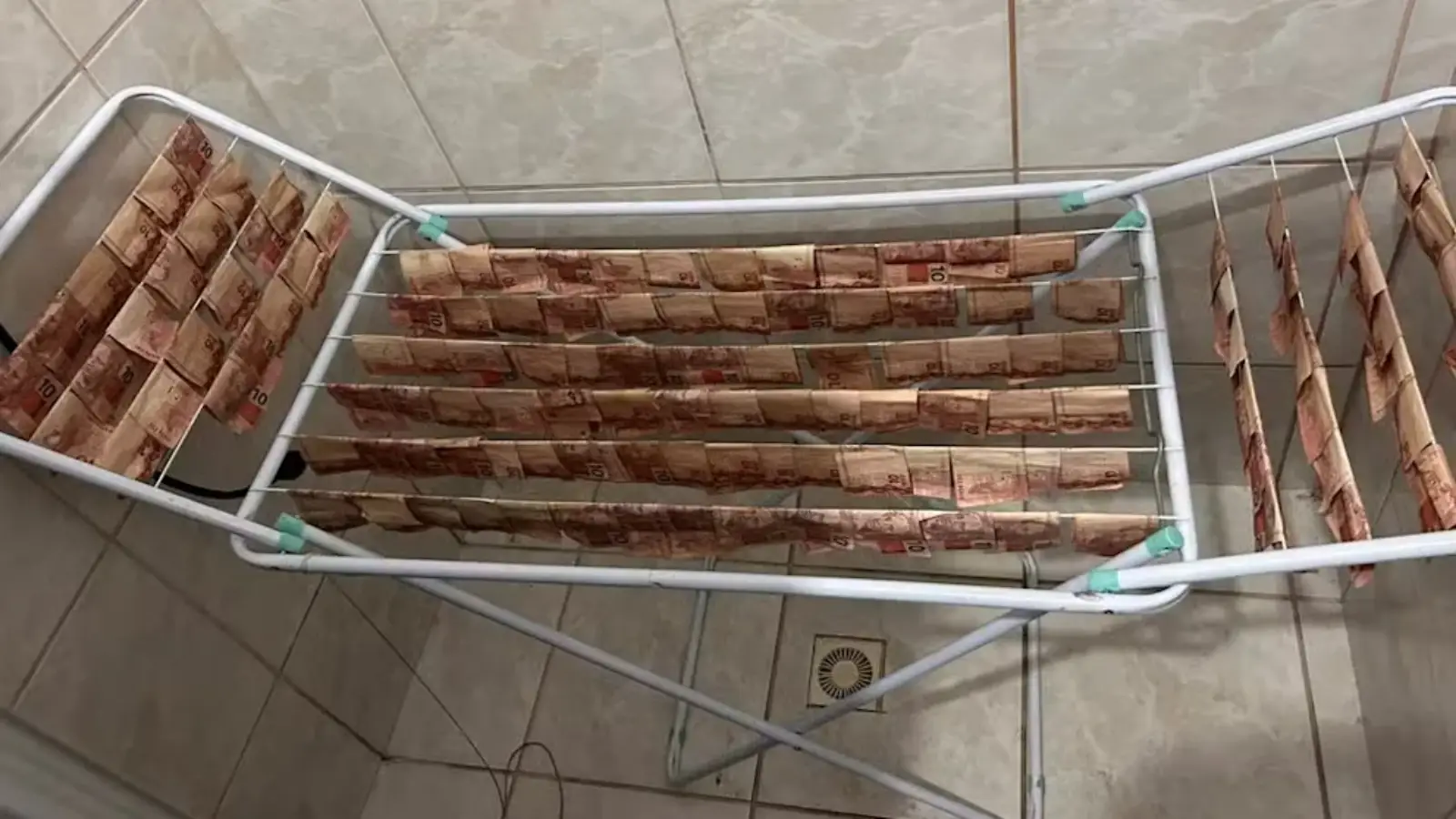 Brezilya’da ilginç operasyon... Mafya parayı gerçekten yıkadı