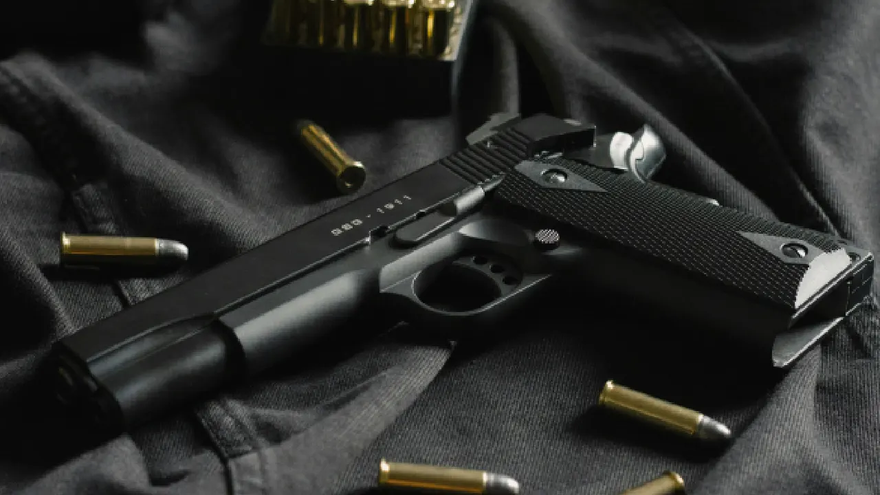 Alman polisi 12 yaşındaki kız çocuğuna ateş ederek ağır yaraladı