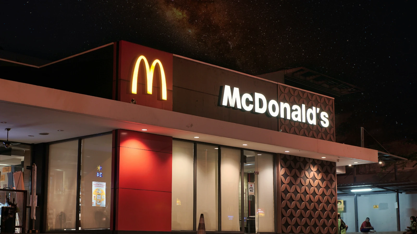 Almanya’daki McDonald’s şubesinde su yerine kimyasal: Küçük kız hastanelik oldu