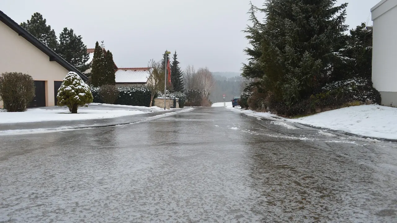Bavyera'da buzlanma can aldı: 3 ölü, çok sayıda yaralı