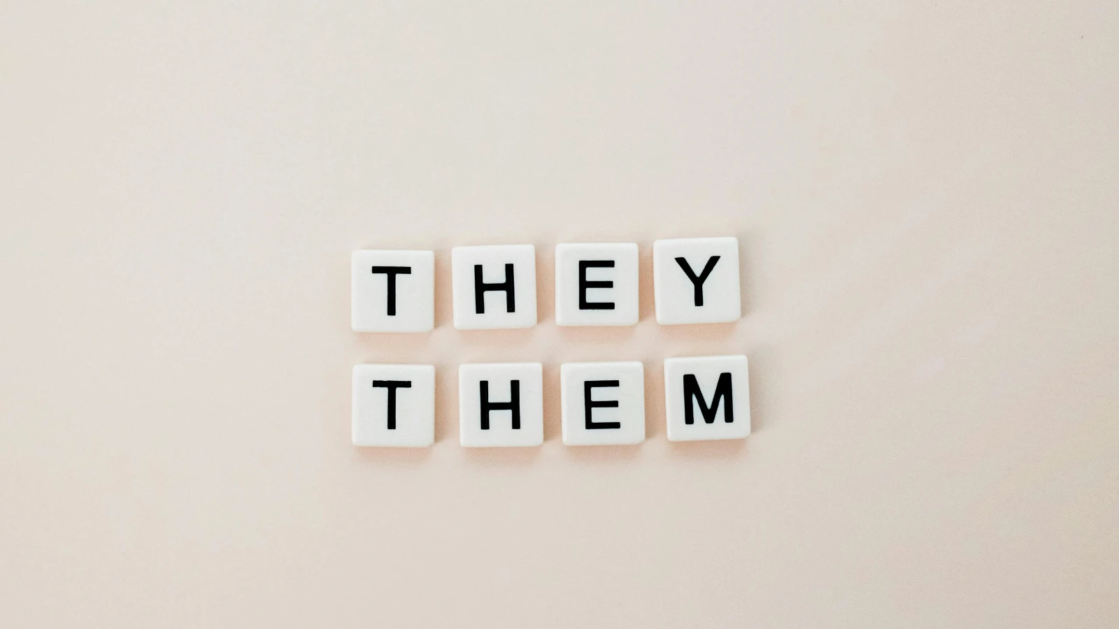 Non-binary öğrencisine “they” demeyi reddeden Almanca öğretmeni hapse girdi