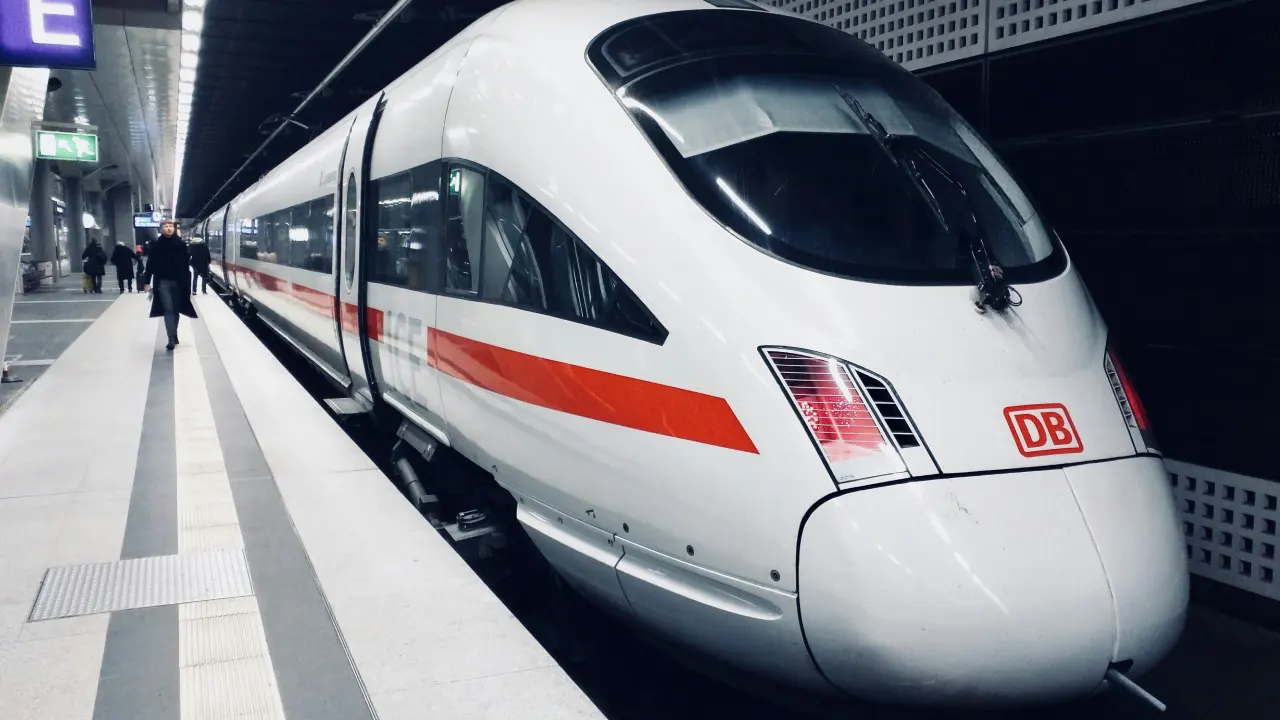 Deutsche Bahn çalışanları alarm veriyor: Memnun değiliz