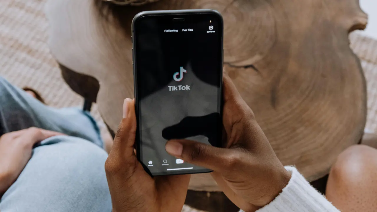 TikTok'ta "acılı ramen yeme" akımı bir çocuğun canına mal oldu