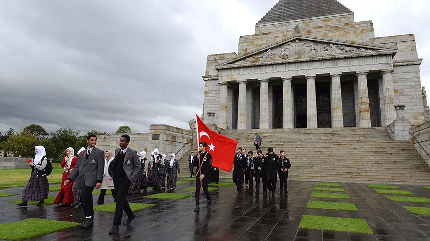 Çanakkale şehitleri Avustralya’da anıldı