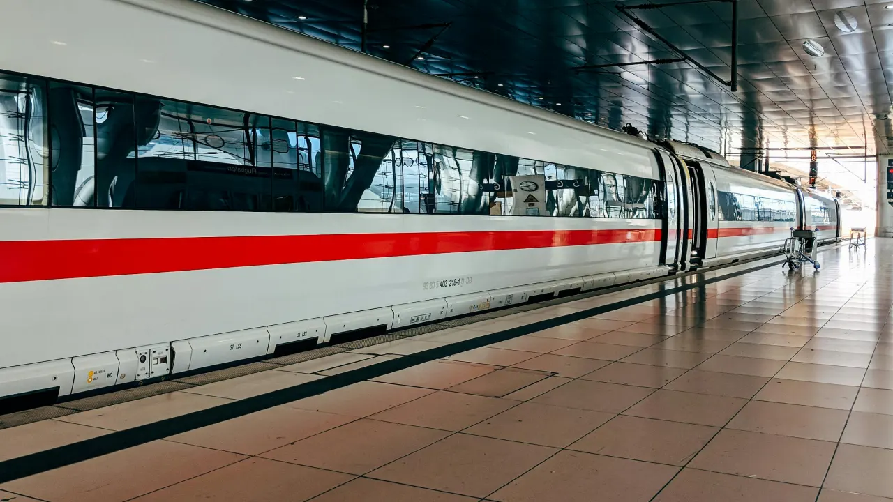 Deutsche Bahn’da makinistler ne kadar ücret alıyor?