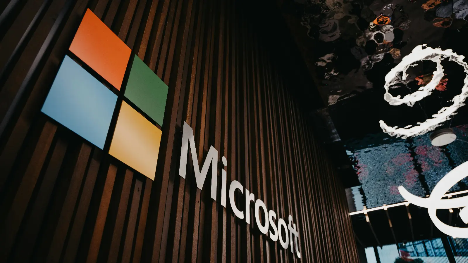 Microsoft’tan şirketlere yapay zeka uyarısı