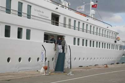 Fırtına, rota değiştirtti