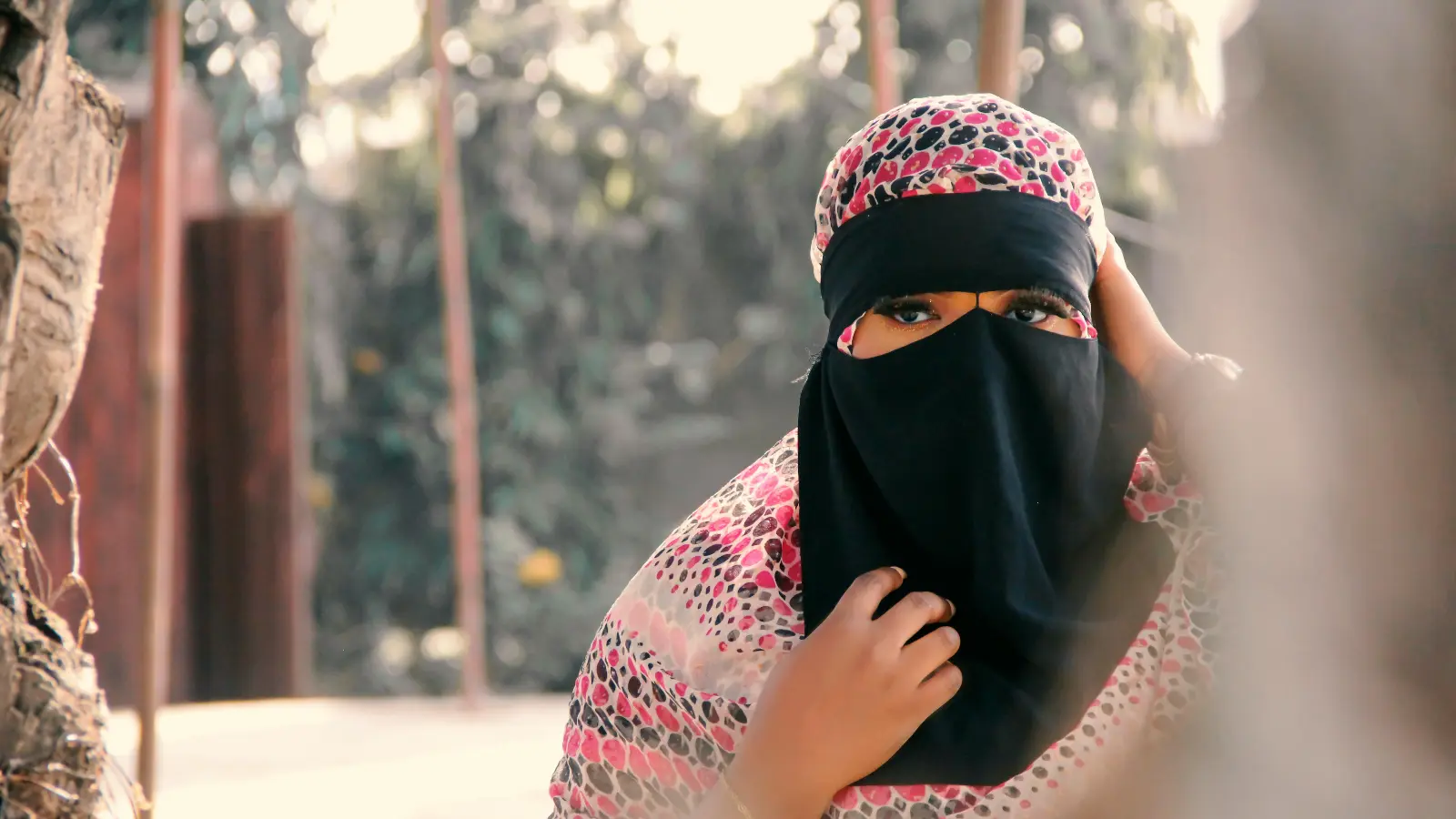 Berlin Eyalet Meclisi okullarda burka yasağını tartışıyor