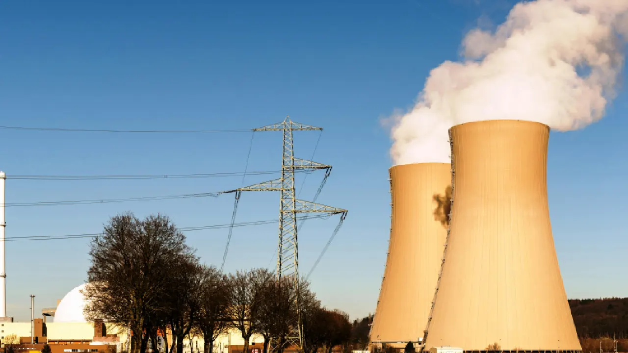 Almanya'da Başbakan Merz ile Bakan'ı arasında nükleer enerji ayrılığı