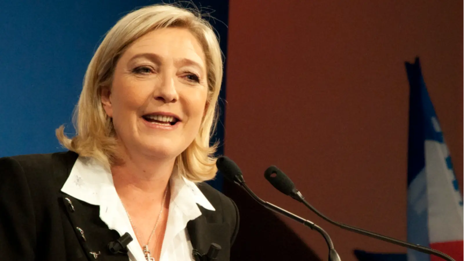 Fransa'da Marine Le Pen'e hapis cezası!