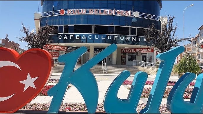 Gurbetçiler akın etti, Kulu’da euro ve dolar dönemi başladı