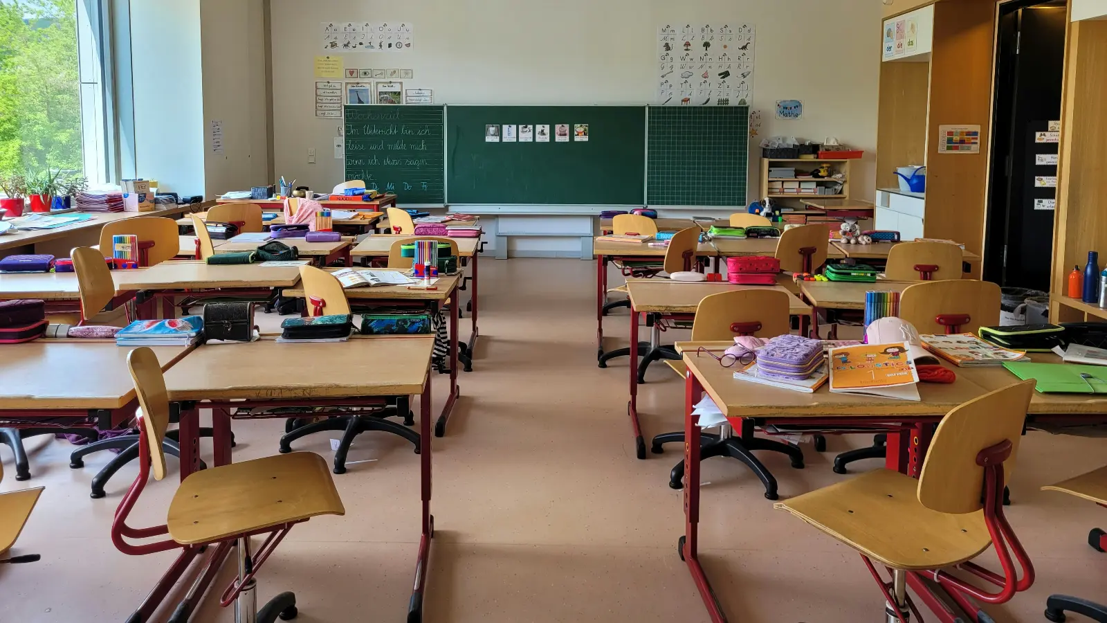 Berlin'de öğretmen krizi büyüyor... Yaklaşık 400 kişi uzun süredir görev yapamıyor