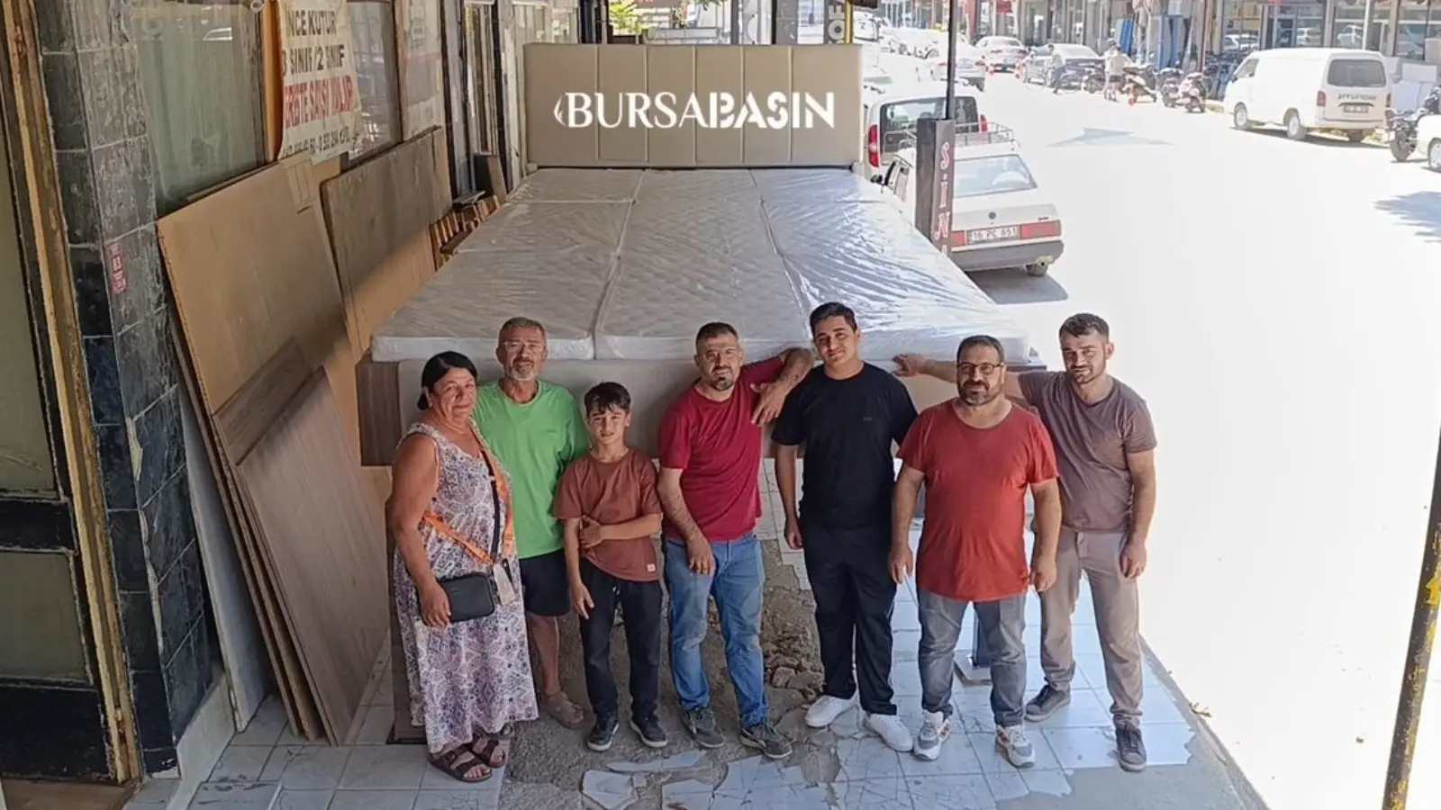İnegöl’de üretilen dev yatak ve koltuk Almanya yolcusu