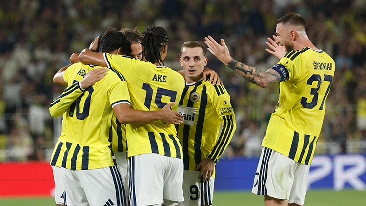 Fenerbahçe'nin Sturm Graz maçı şifresiz yayınlanacak