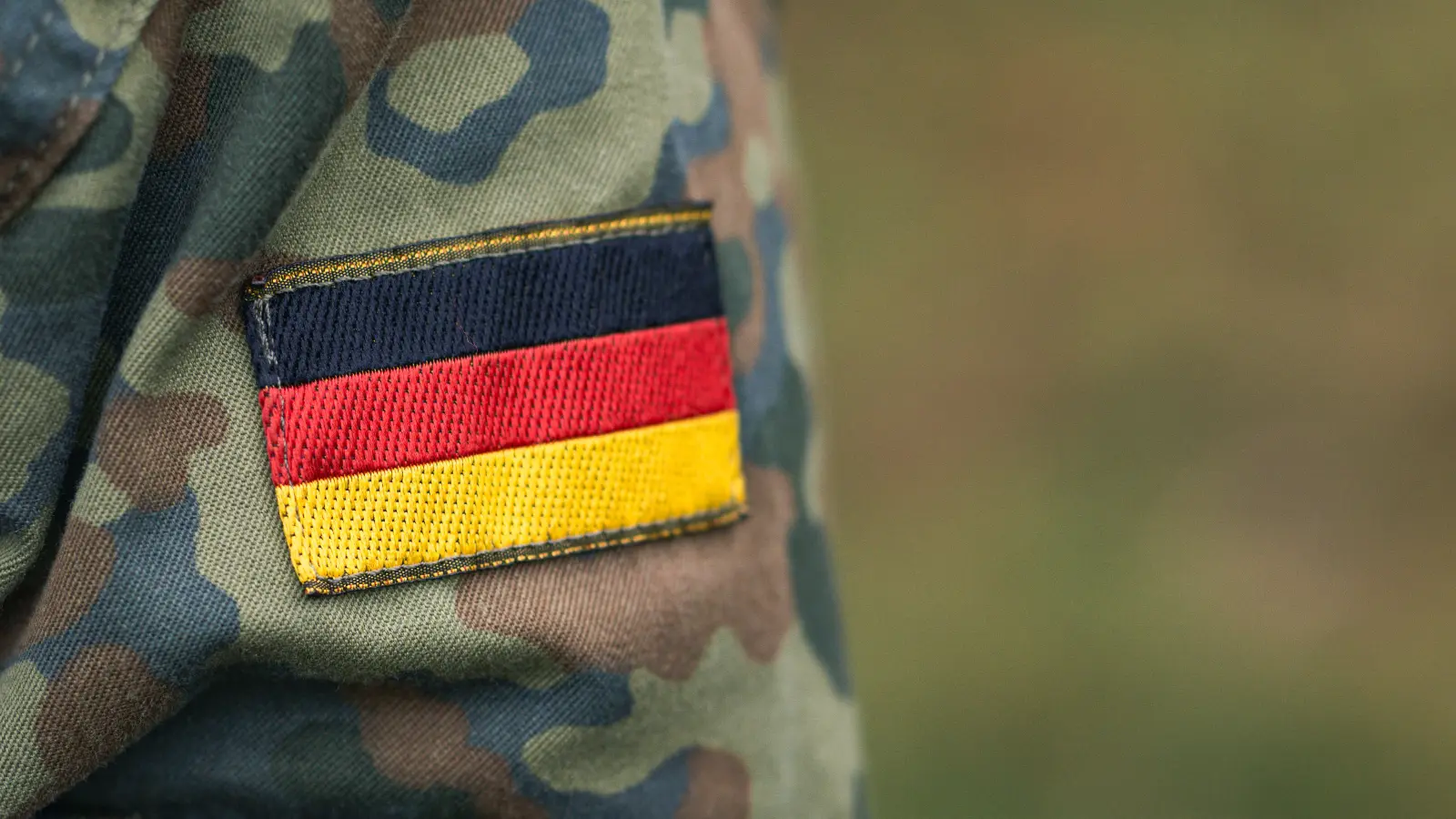 Münih'te Bundeswehr kariyer merkezine saldırı