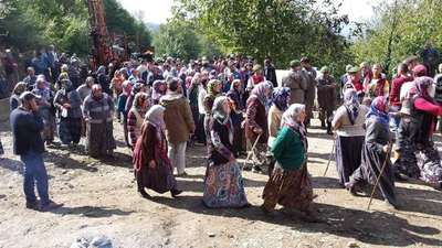 Mermer ocağına mahkemeden ÇED'e aykırılıktan yürütmeyi durdurma kararı