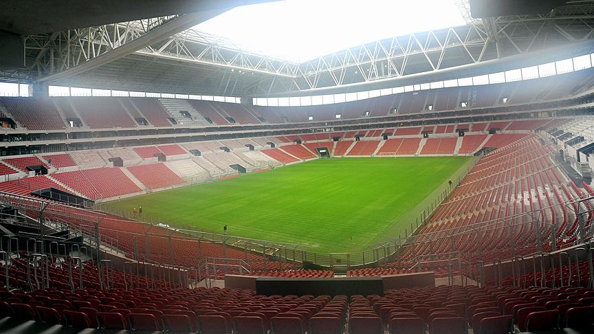 Galatasaray-Fenerbahçe derbisi seyircisiz oynanacak