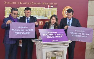 CHP'nin 'Mor Bayrak' Projesi