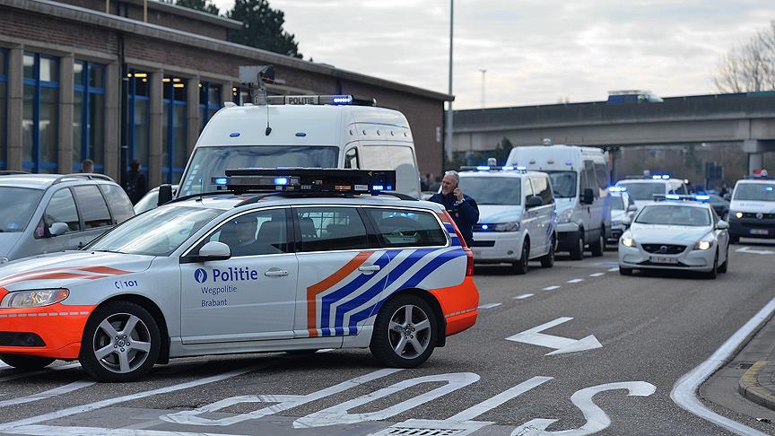 Belçika polisi, darbe karşıtlarını ifadeye çağırıyor
