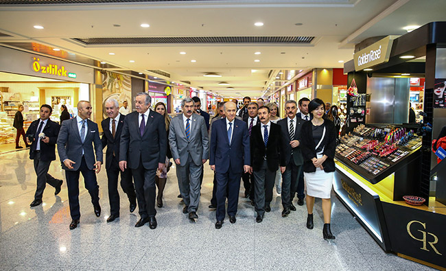 Bahçeli: AVM'ye gidin Allah korur