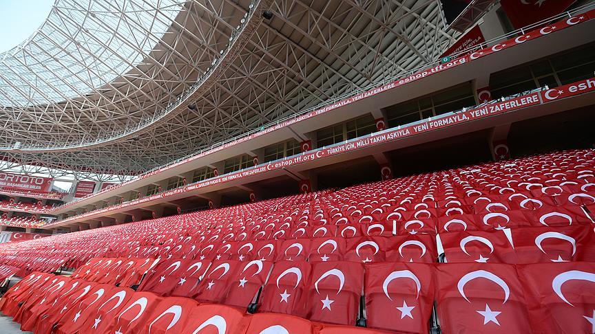 32.500 bayrakla stat maç hazır